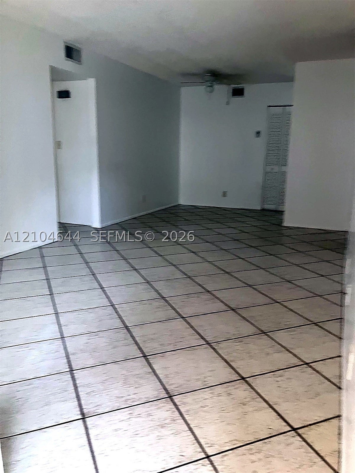 105 Gardens Dr 101