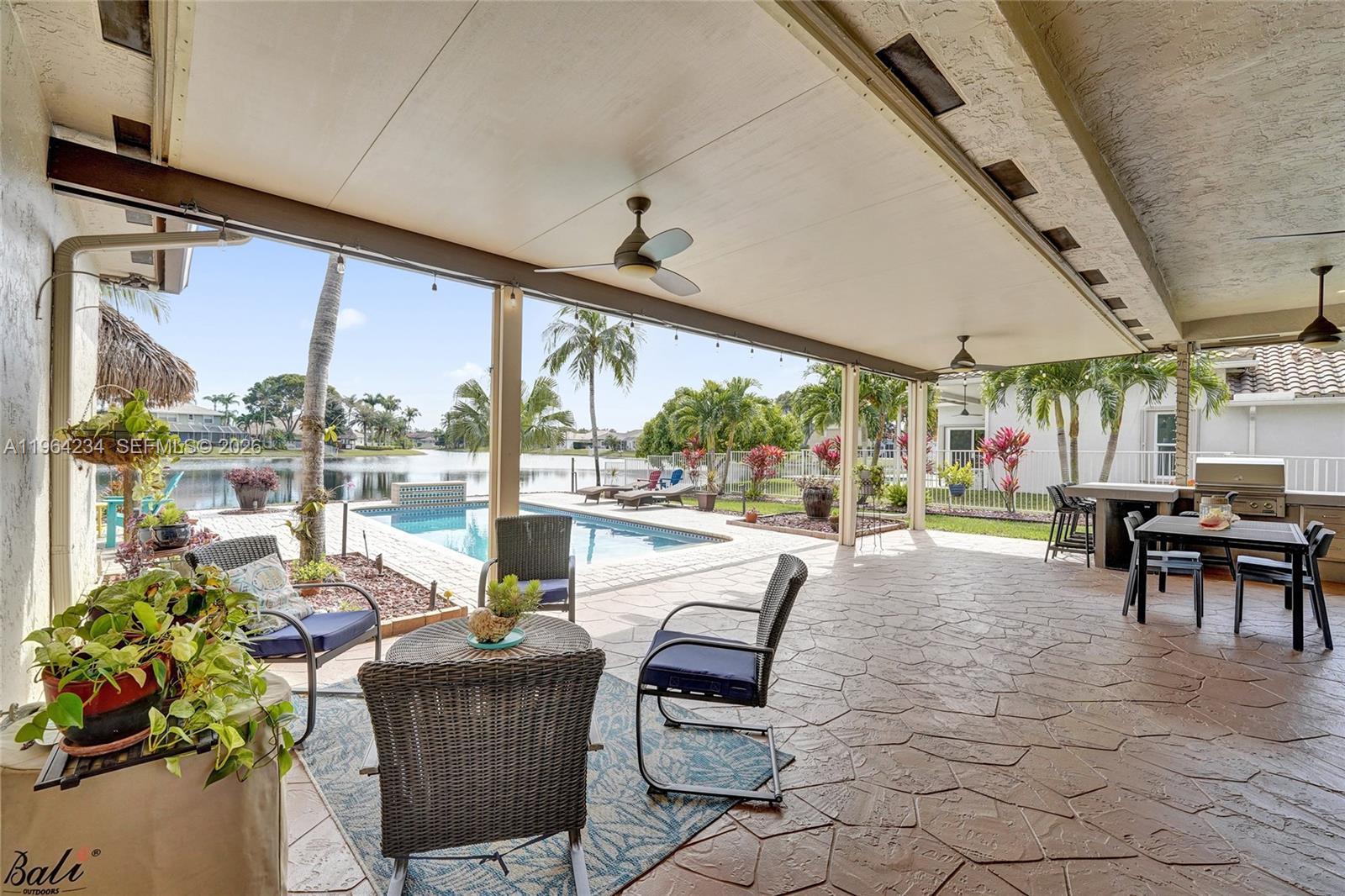 STONERIDGE LAKE ESTATES P - Residential