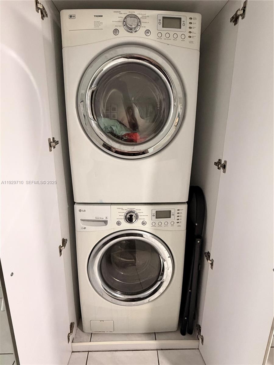 NICHOLS HEIGHTS - Residential