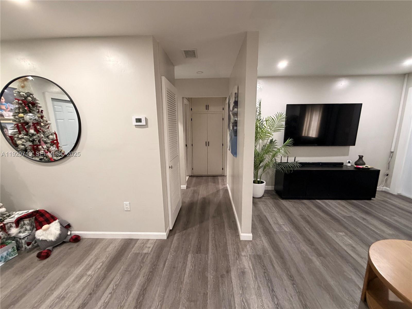 NICHOLS HEIGHTS - Residential