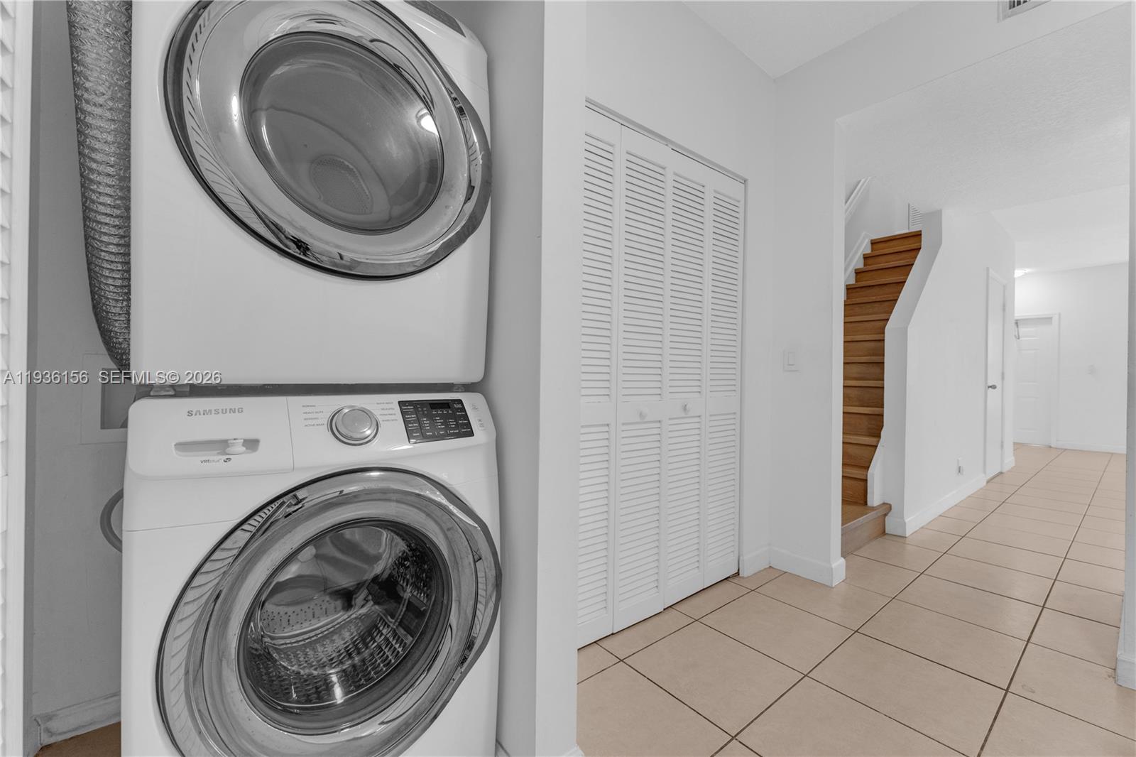 CORAL GATE SECTION TEN - Residential