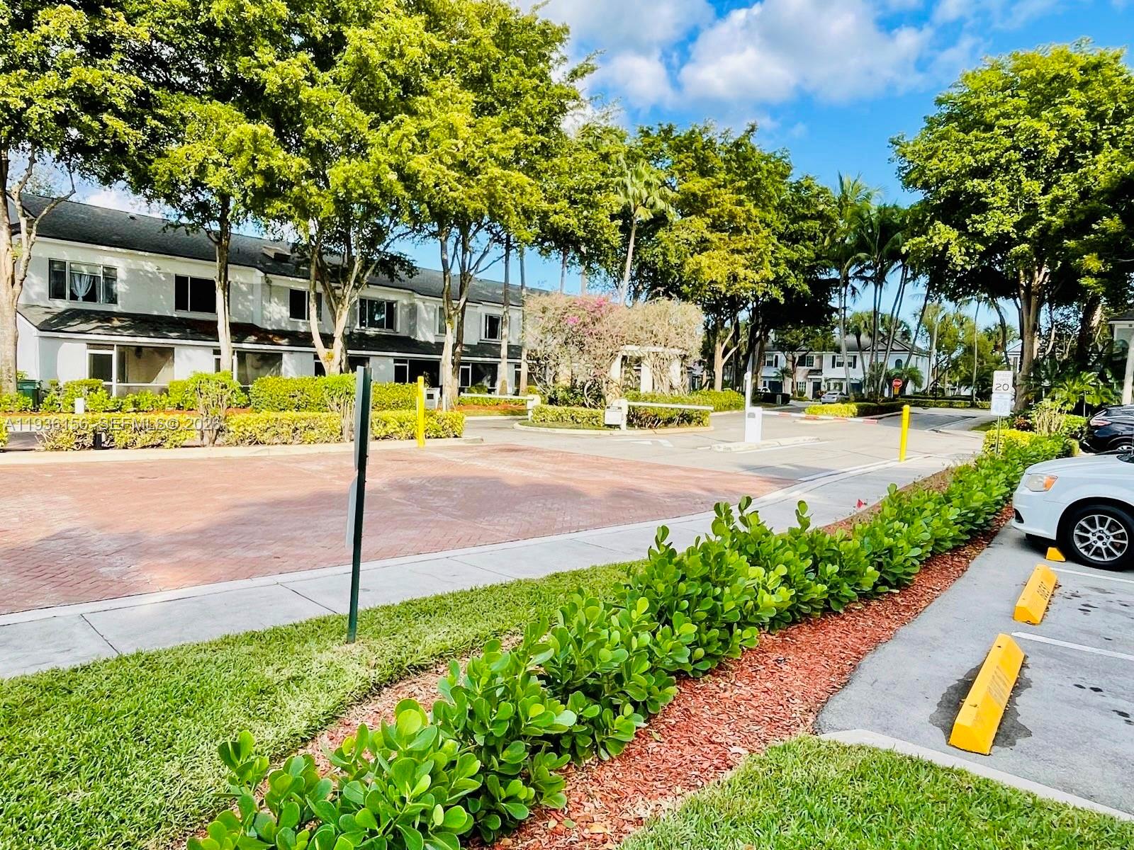 CORAL GATE SECTION TEN - Residential