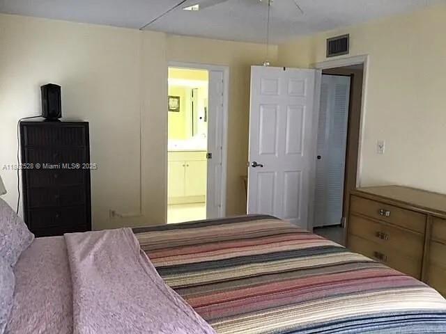 TOWN & COUNTRY ESTATES CO - Residential Lease