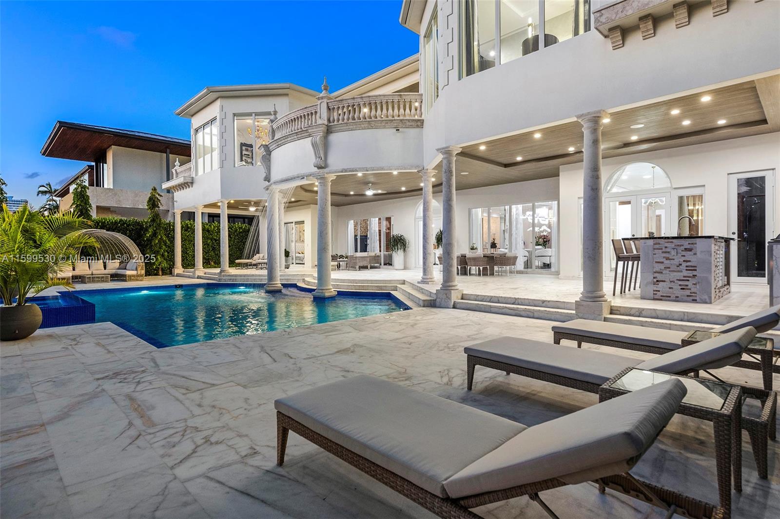 GOLDEN BEACH SEC F - Residential