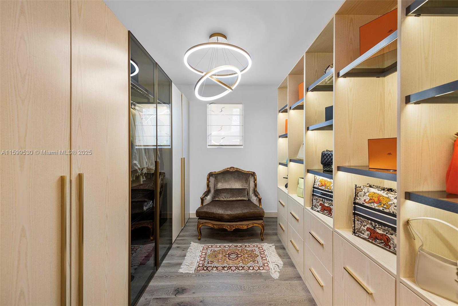 GOLDEN BEACH SEC F - Residential