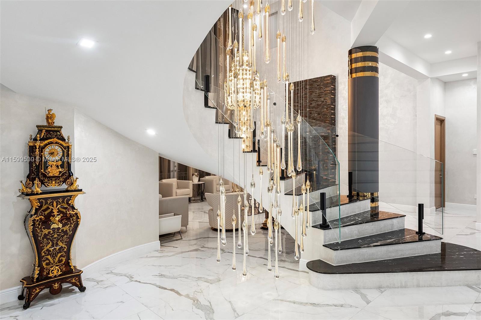 GOLDEN BEACH SEC F - Residential