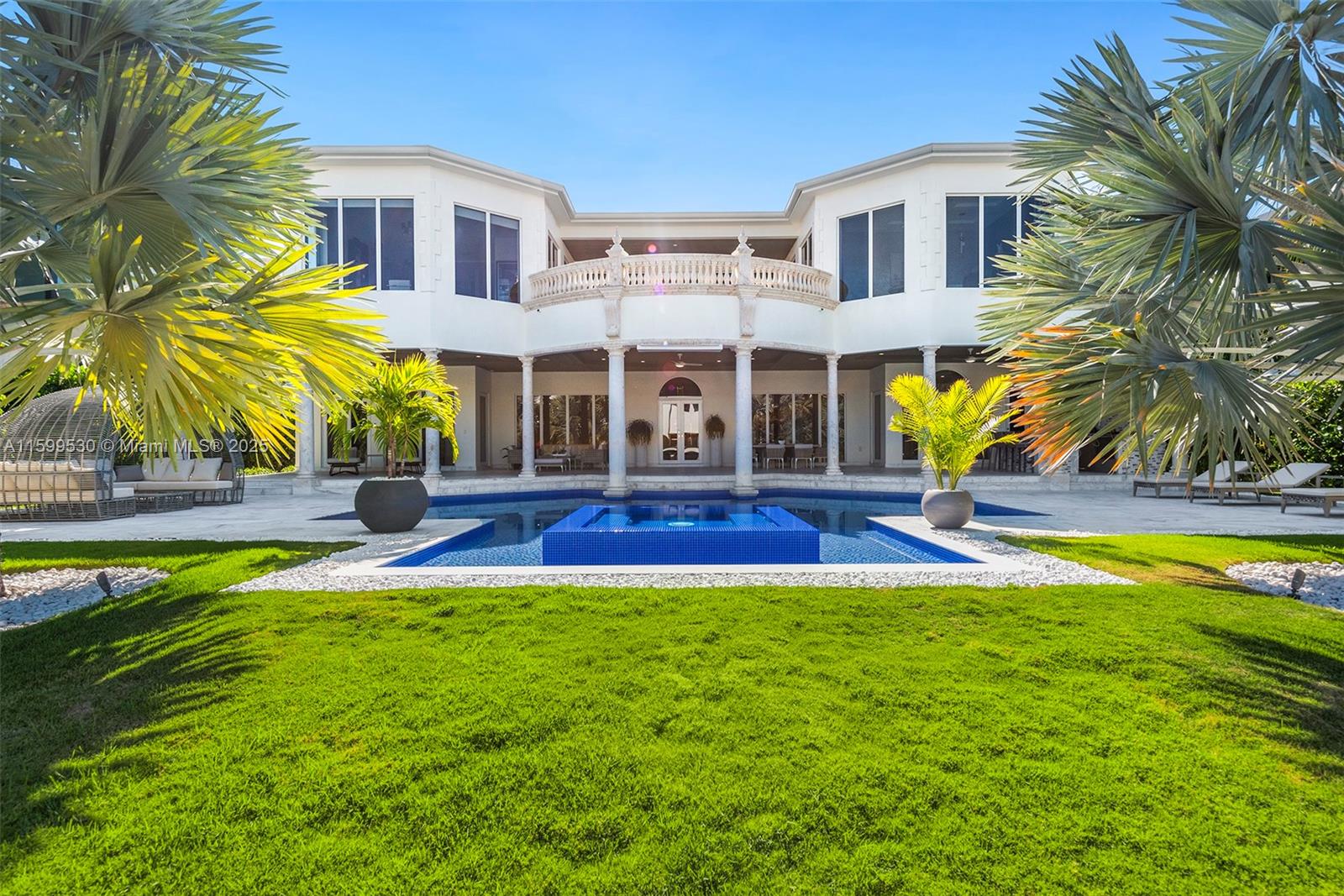 GOLDEN BEACH SEC F - Residential