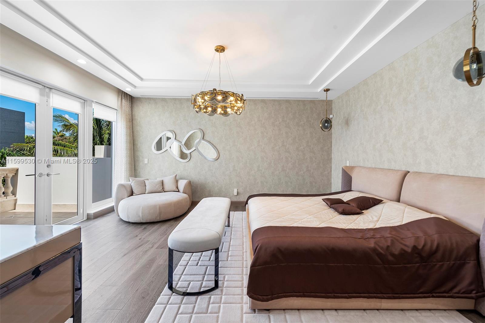 GOLDEN BEACH SEC F - Residential