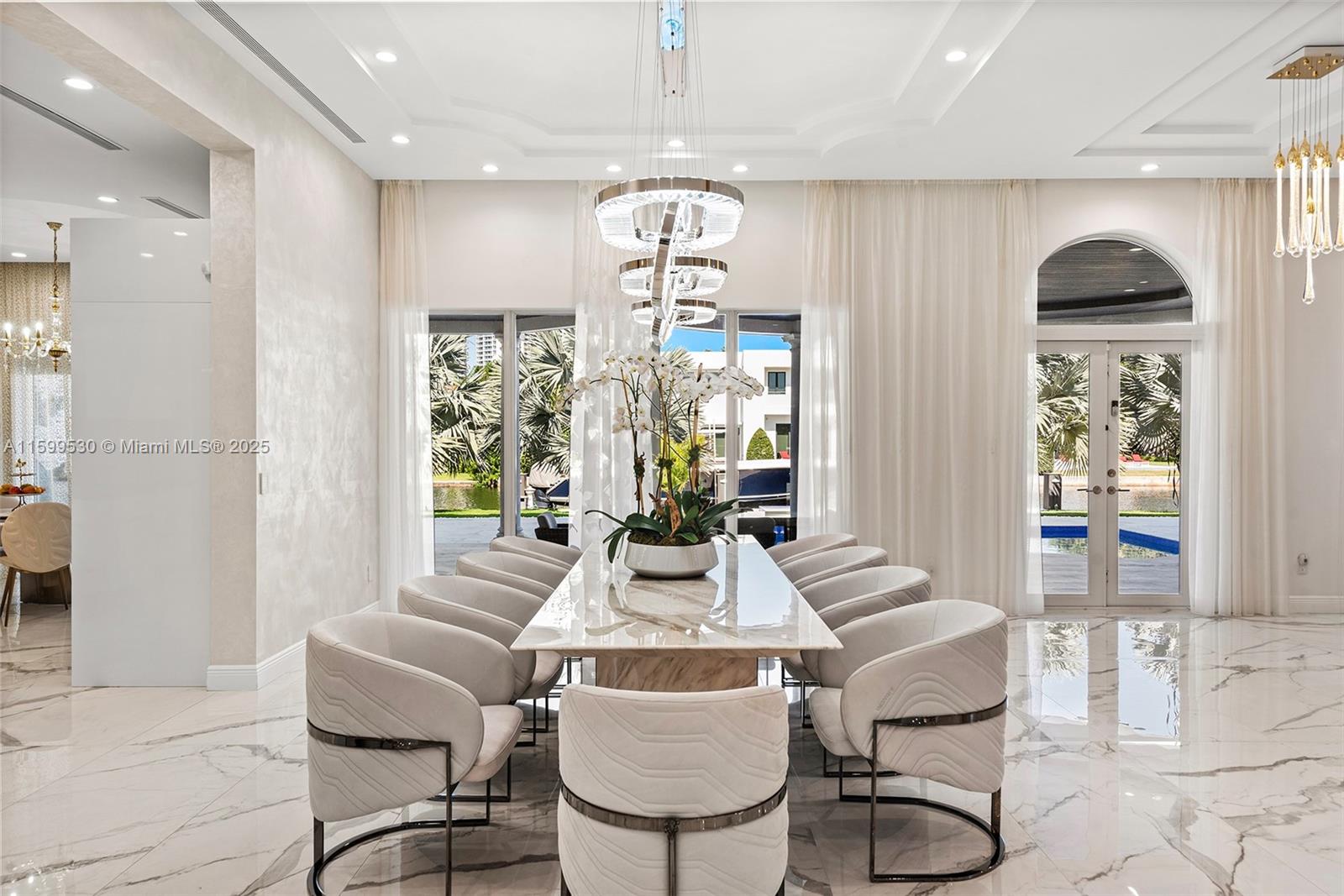 GOLDEN BEACH SEC F - Residential