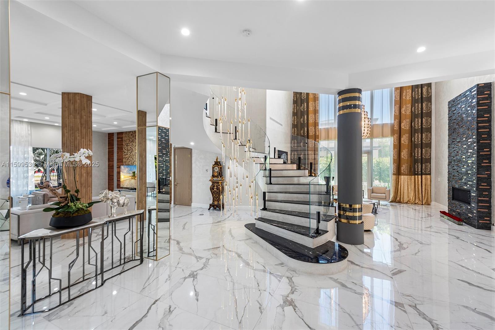 GOLDEN BEACH SEC F - Residential