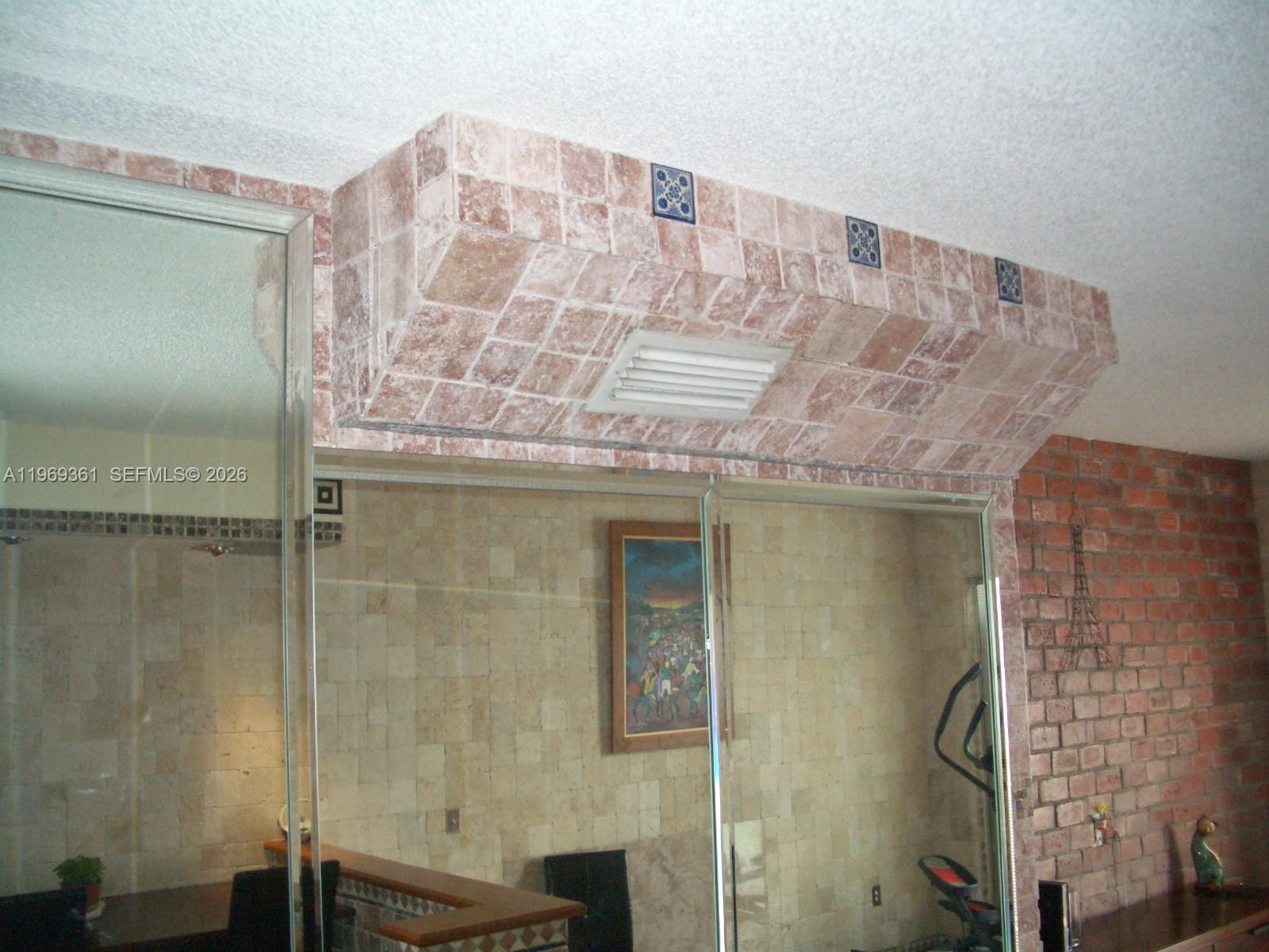 THE BERKELEY CONDO - Residential