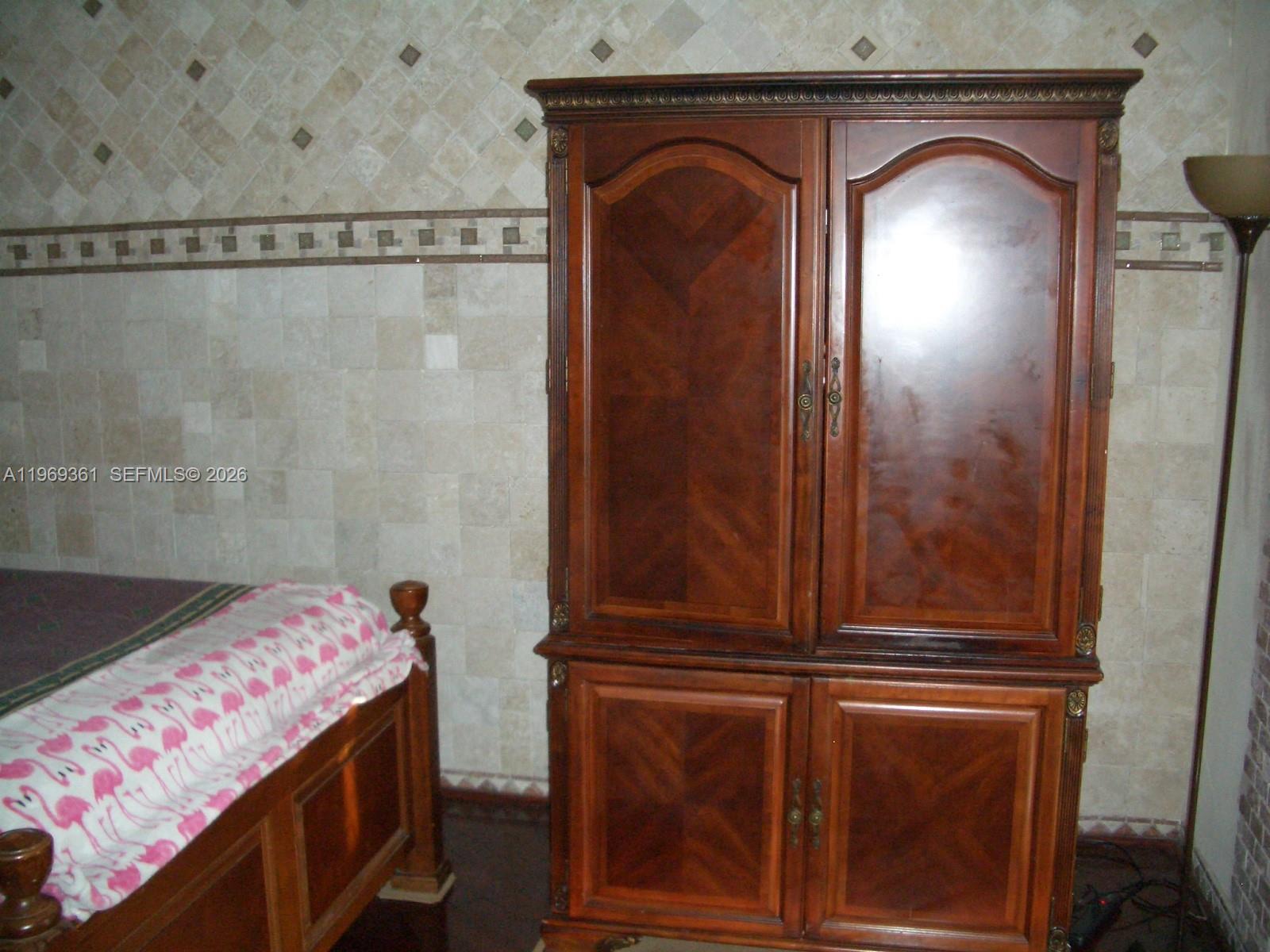 THE BERKELEY CONDO - Residential