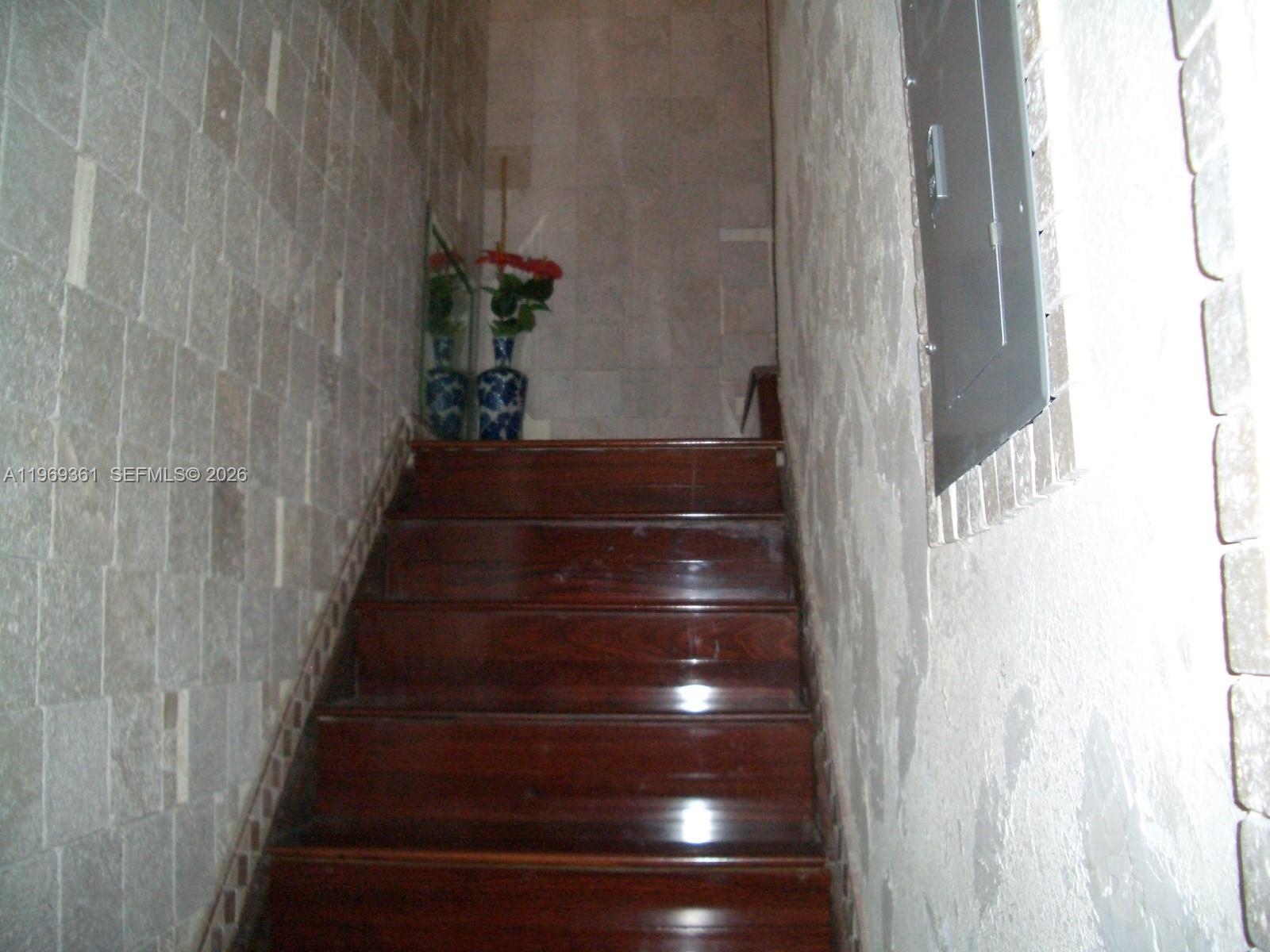 THE BERKELEY CONDO - Residential