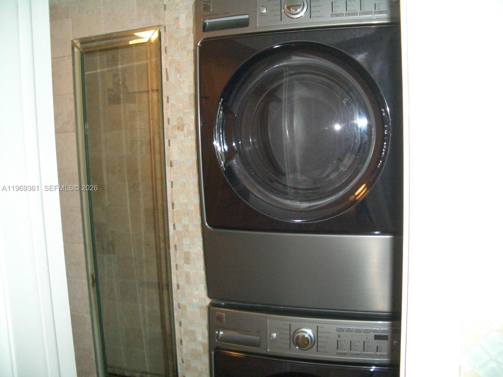 THE BERKELEY CONDO - Residential