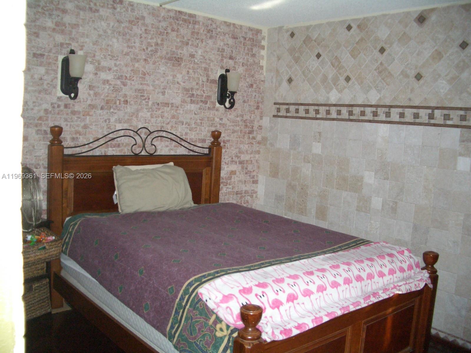 THE BERKELEY CONDO - Residential