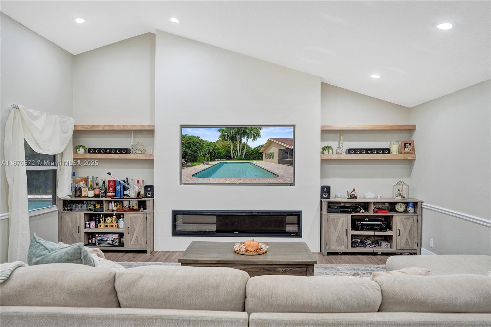 STONEBRIDGE PHASE 1 - Residential