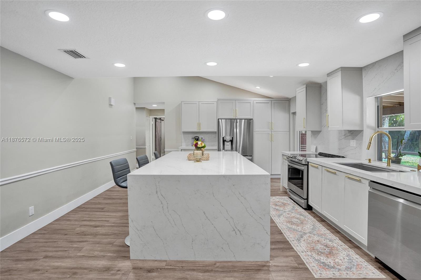 STONEBRIDGE PHASE 1 - Residential