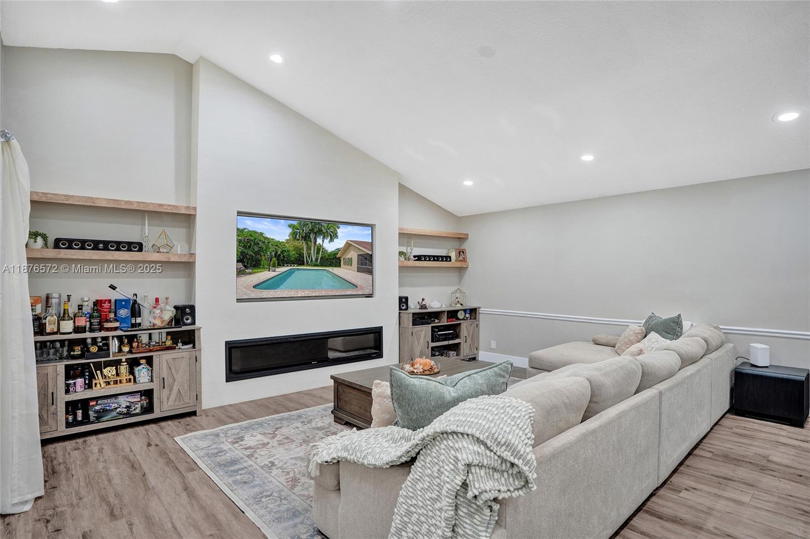 STONEBRIDGE PHASE 1 - Residential