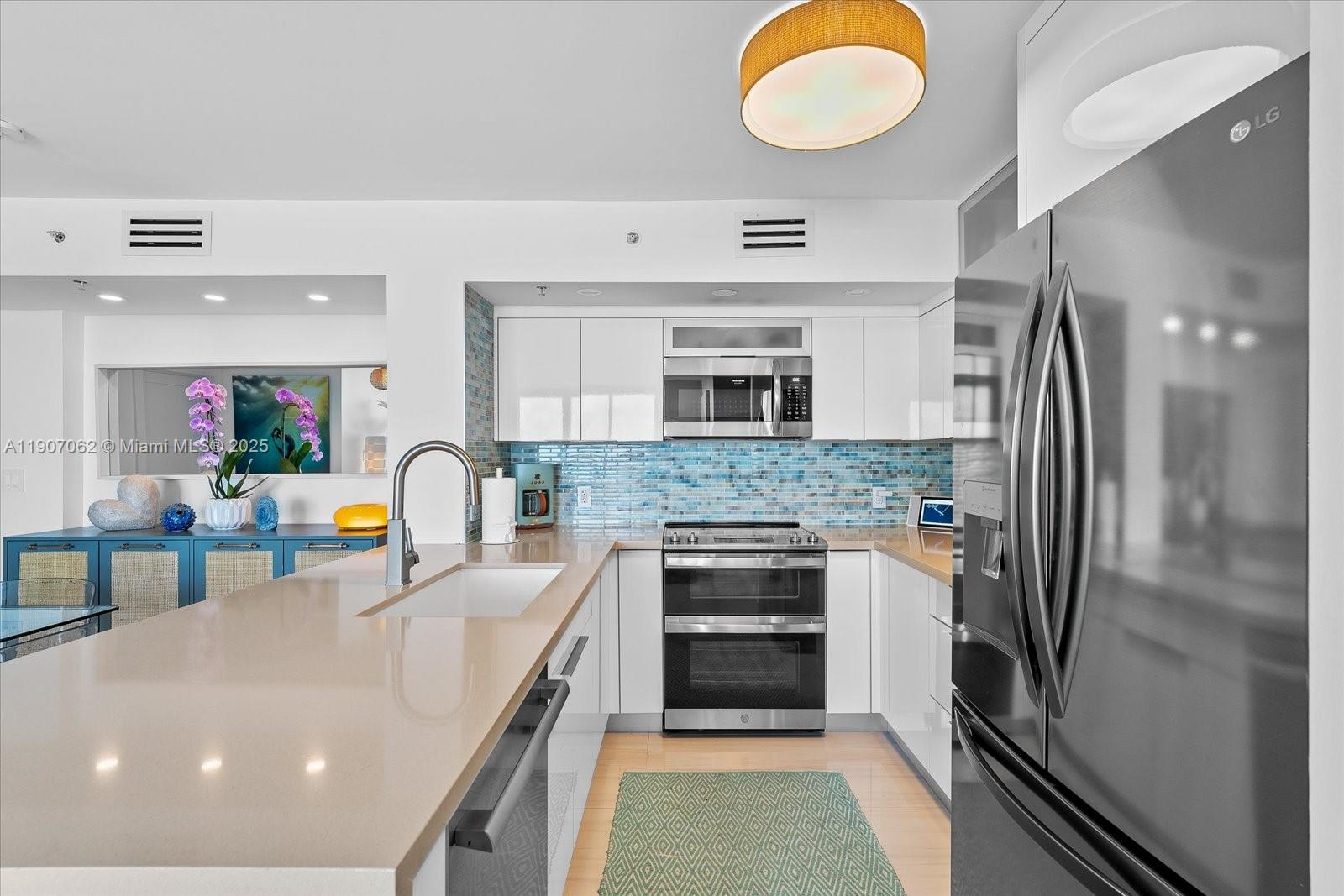 YACHT CLUB AT PORTOFINO C - Residential