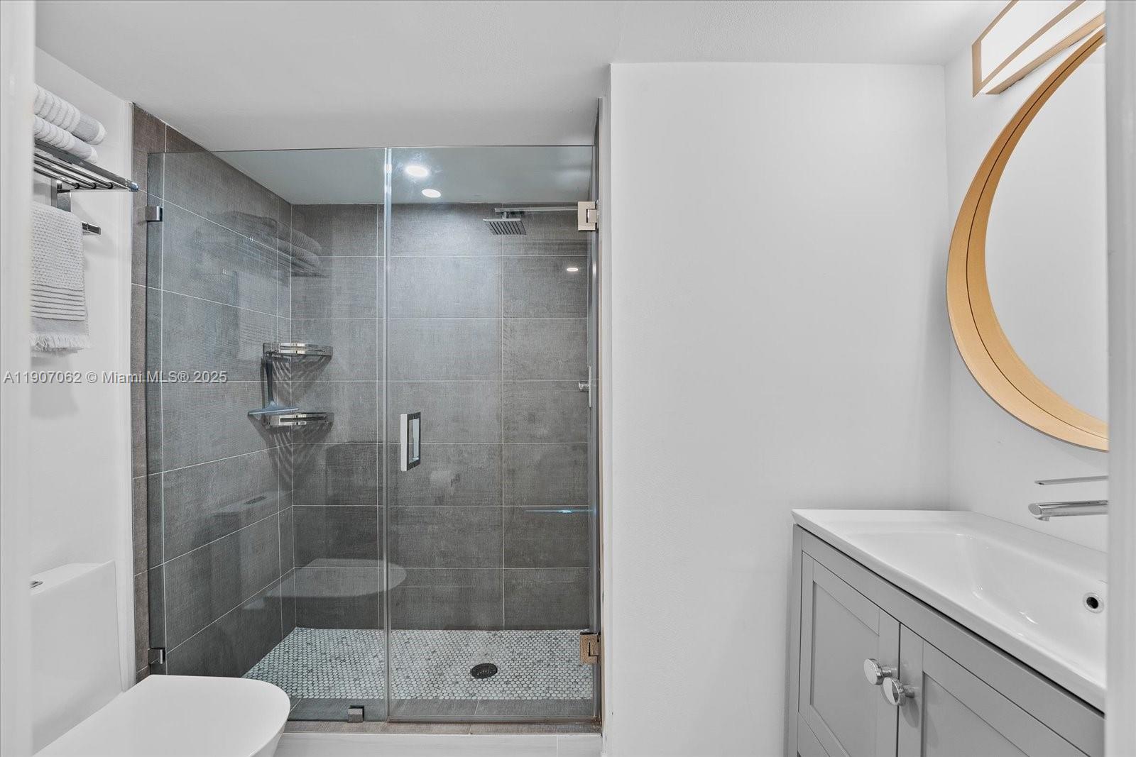 YACHT CLUB AT PORTOFINO C - Residential