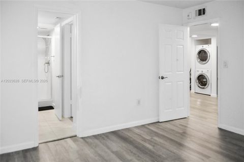 Tiny photo for 1021 Mockingbird Ln #202, Plantation, FL 33324 (MLS # A12023628)