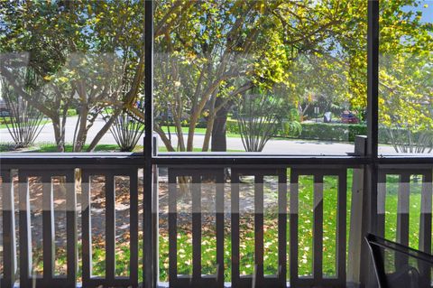 Tiny photo for 1021 Mockingbird Ln #202, Plantation, FL 33324 (MLS # A12023628)