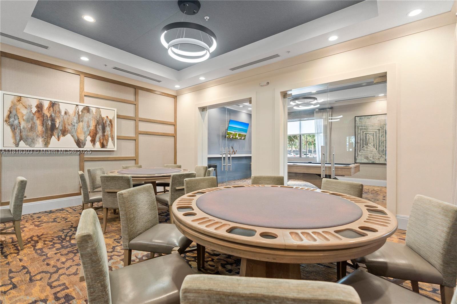VALENCIA POINTE 1 - Residential