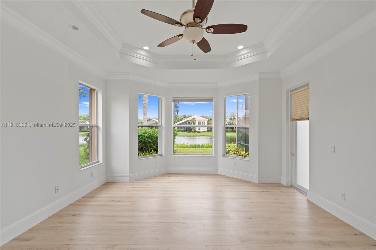 VALENCIA POINTE 1 - Residential