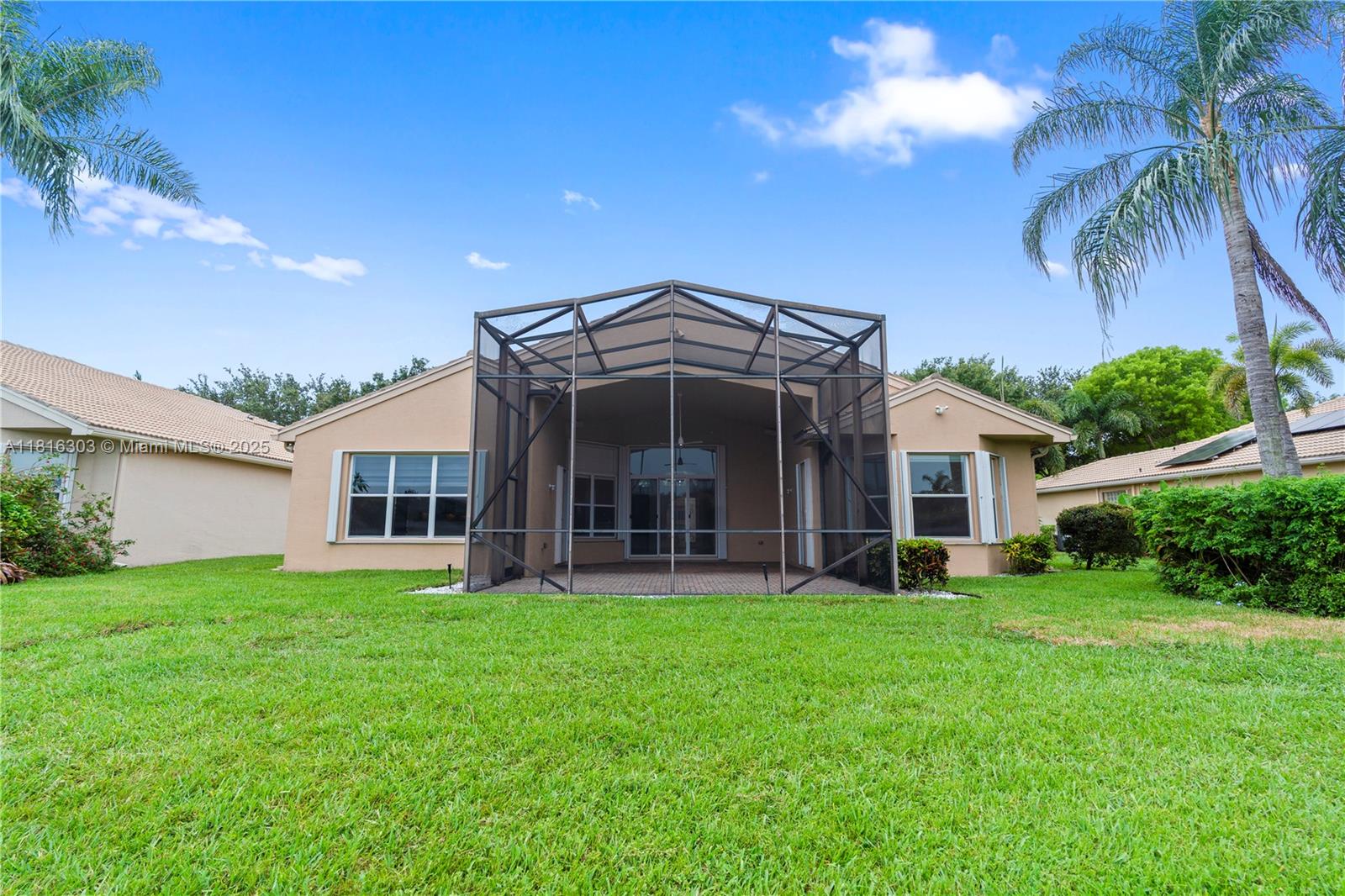 VALENCIA POINTE 1 - Residential