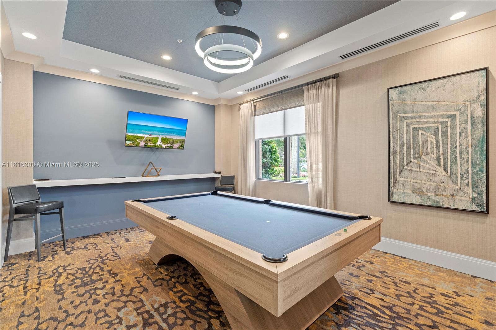 VALENCIA POINTE 1 - Residential