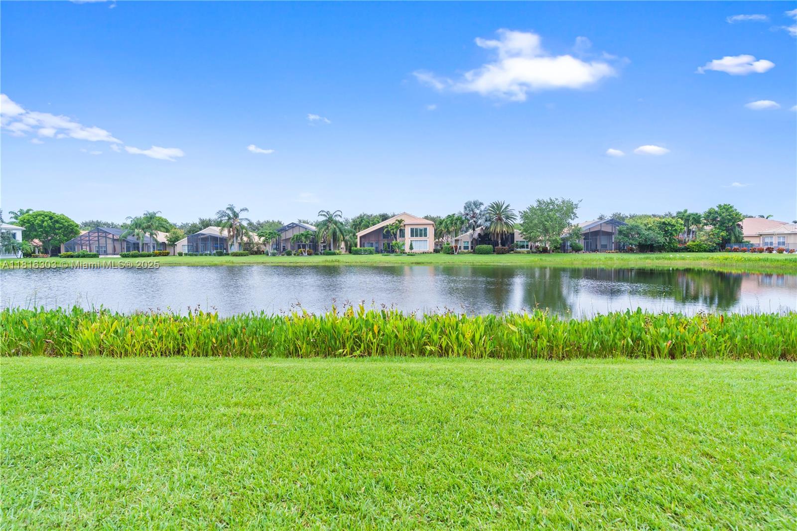 VALENCIA POINTE 1 - Residential