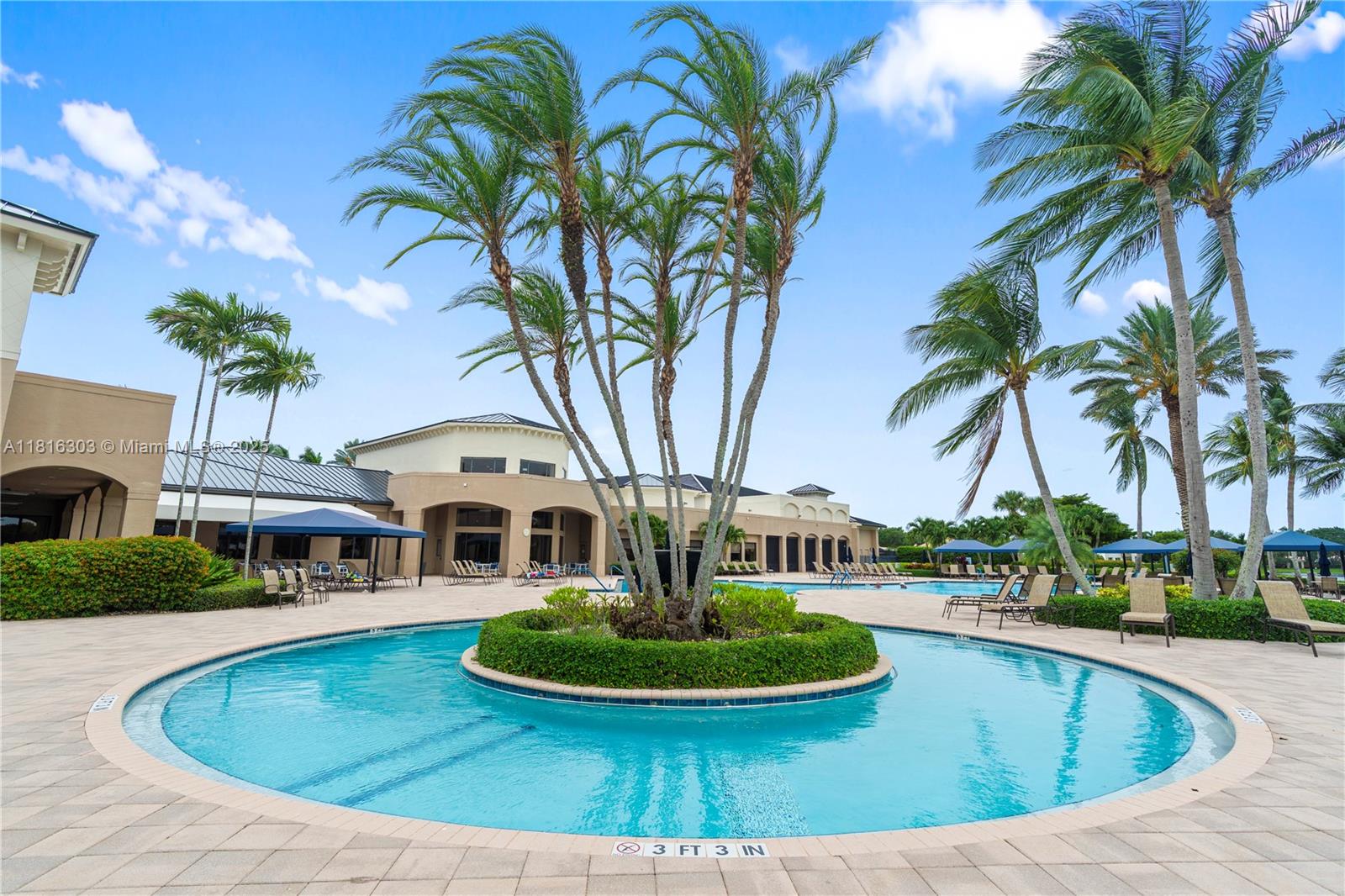 VALENCIA POINTE 1 - Residential