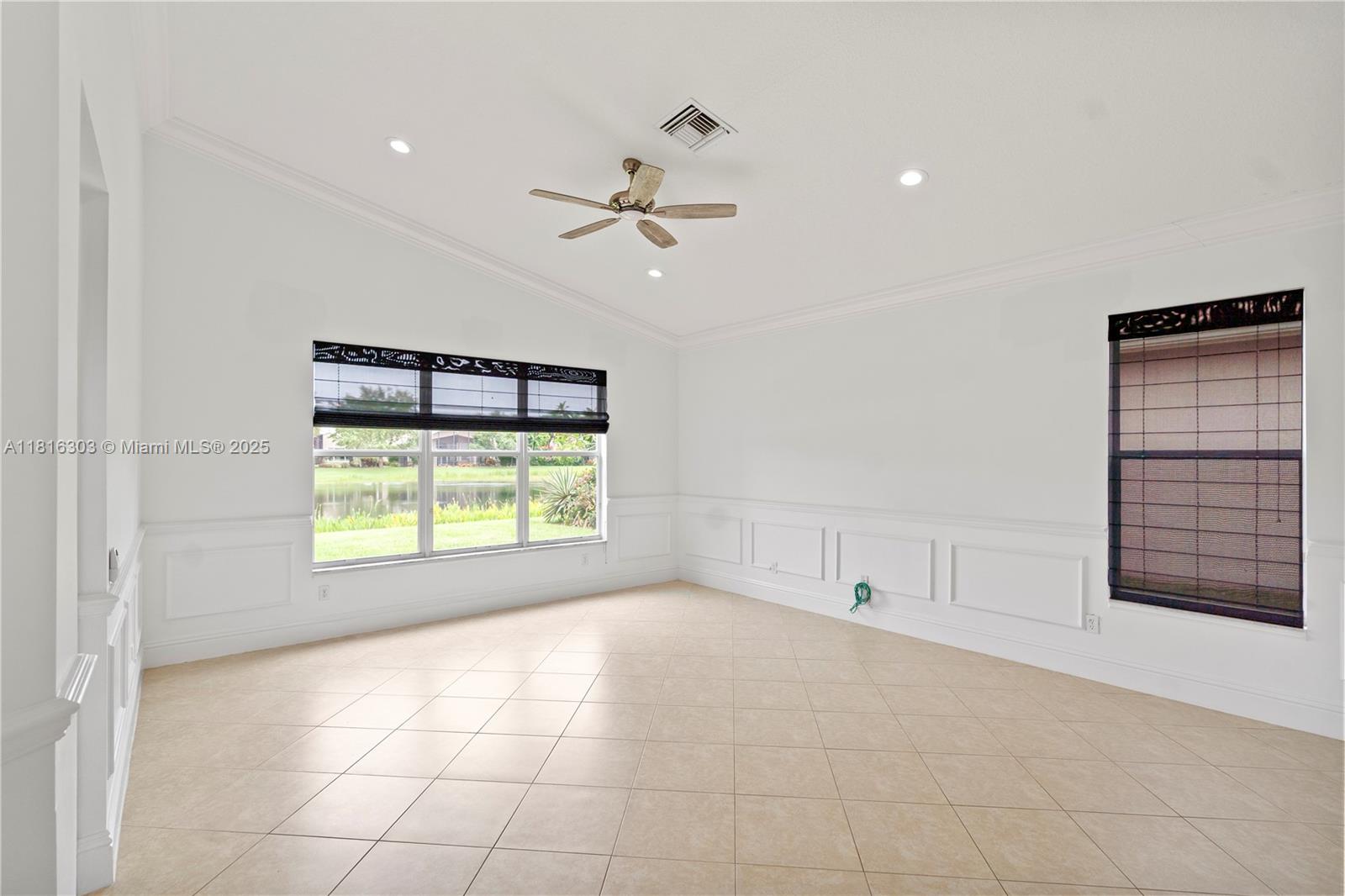 VALENCIA POINTE 1 - Residential