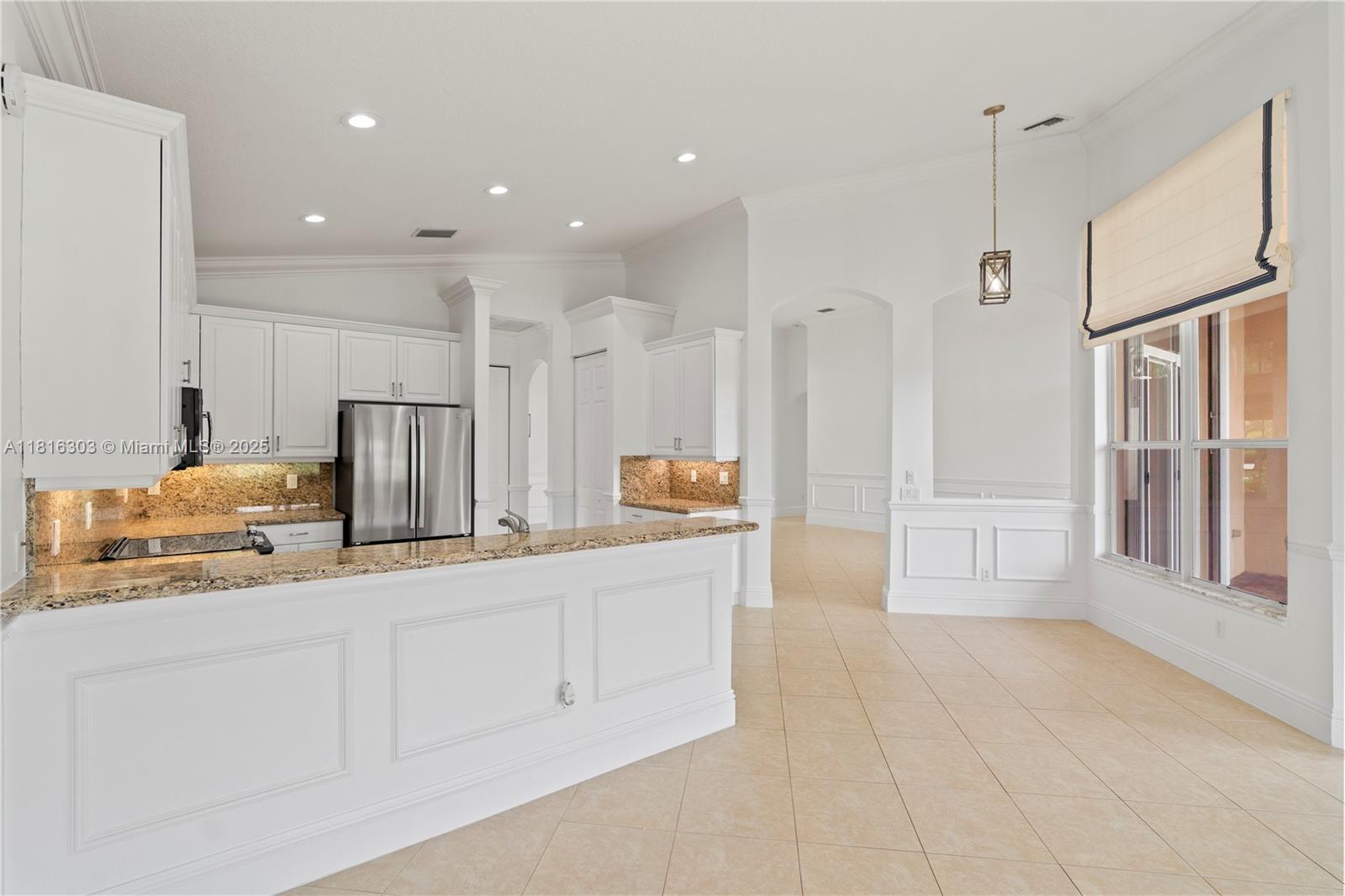 VALENCIA POINTE 1 - Residential