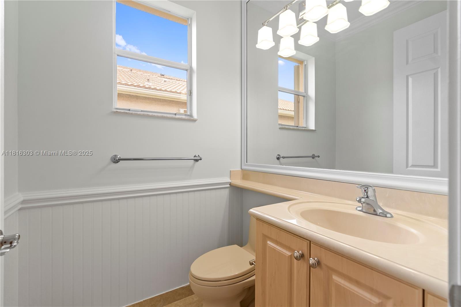 VALENCIA POINTE 1 - Residential