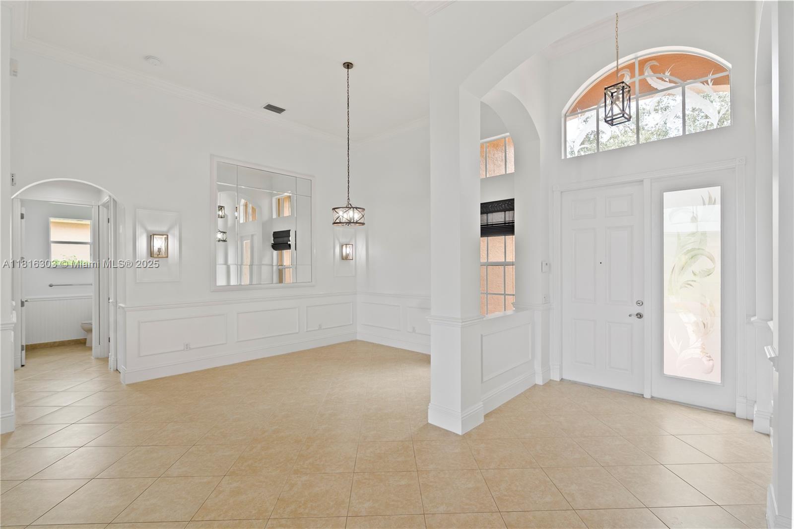 VALENCIA POINTE 1 - Residential