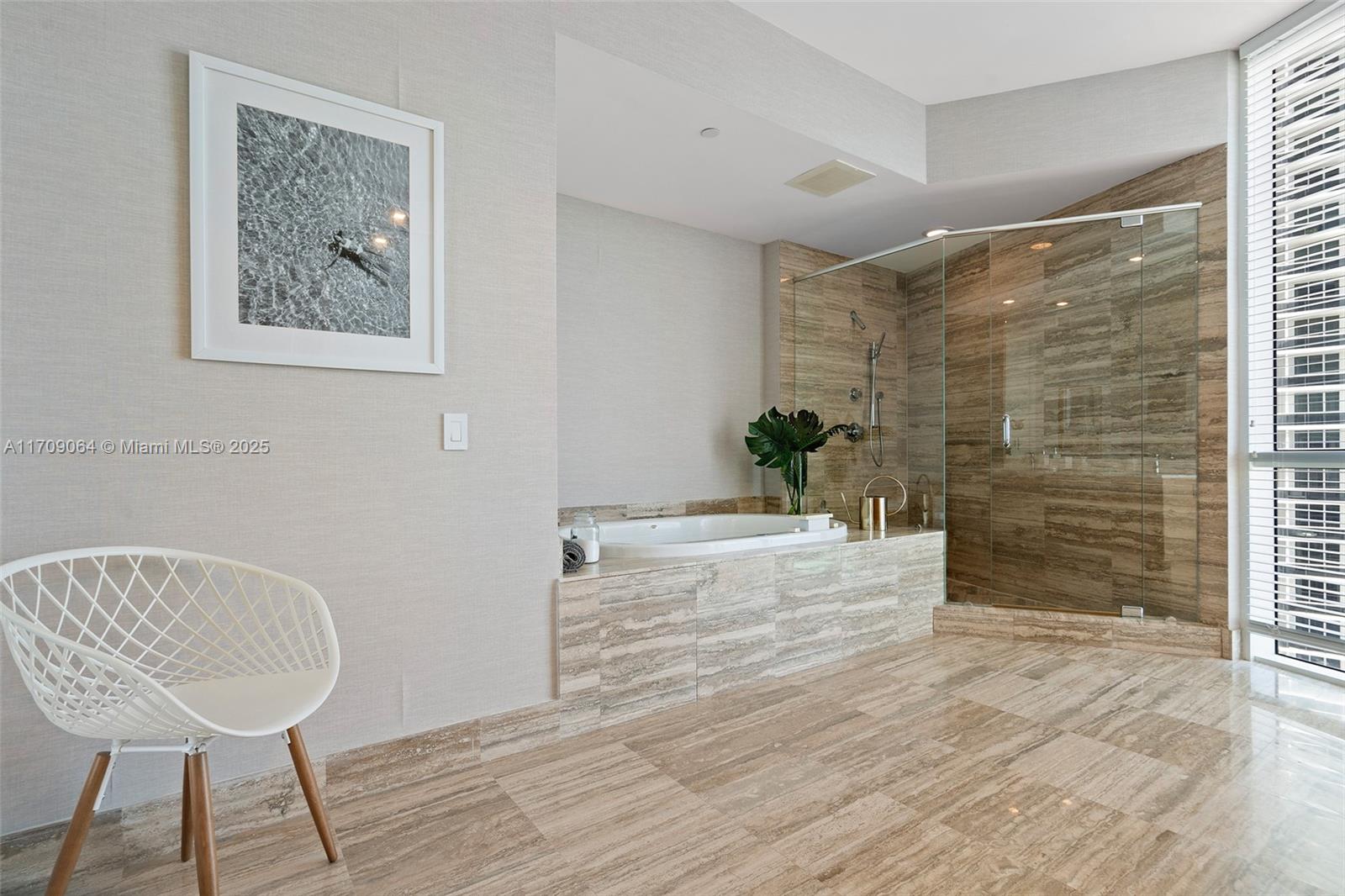 TDR TOWER II CONDO - Residential