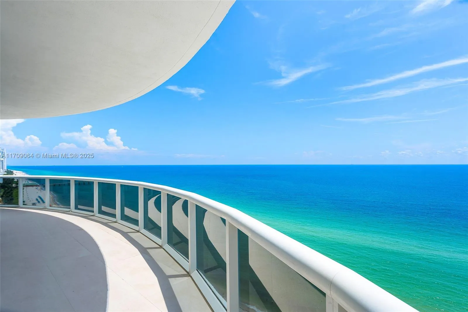 Sunny Isles Beach, Florida 33160, United States, 3 Bedrooms Bedrooms, ,4 BathroomsBathrooms,Residential,Active,26093