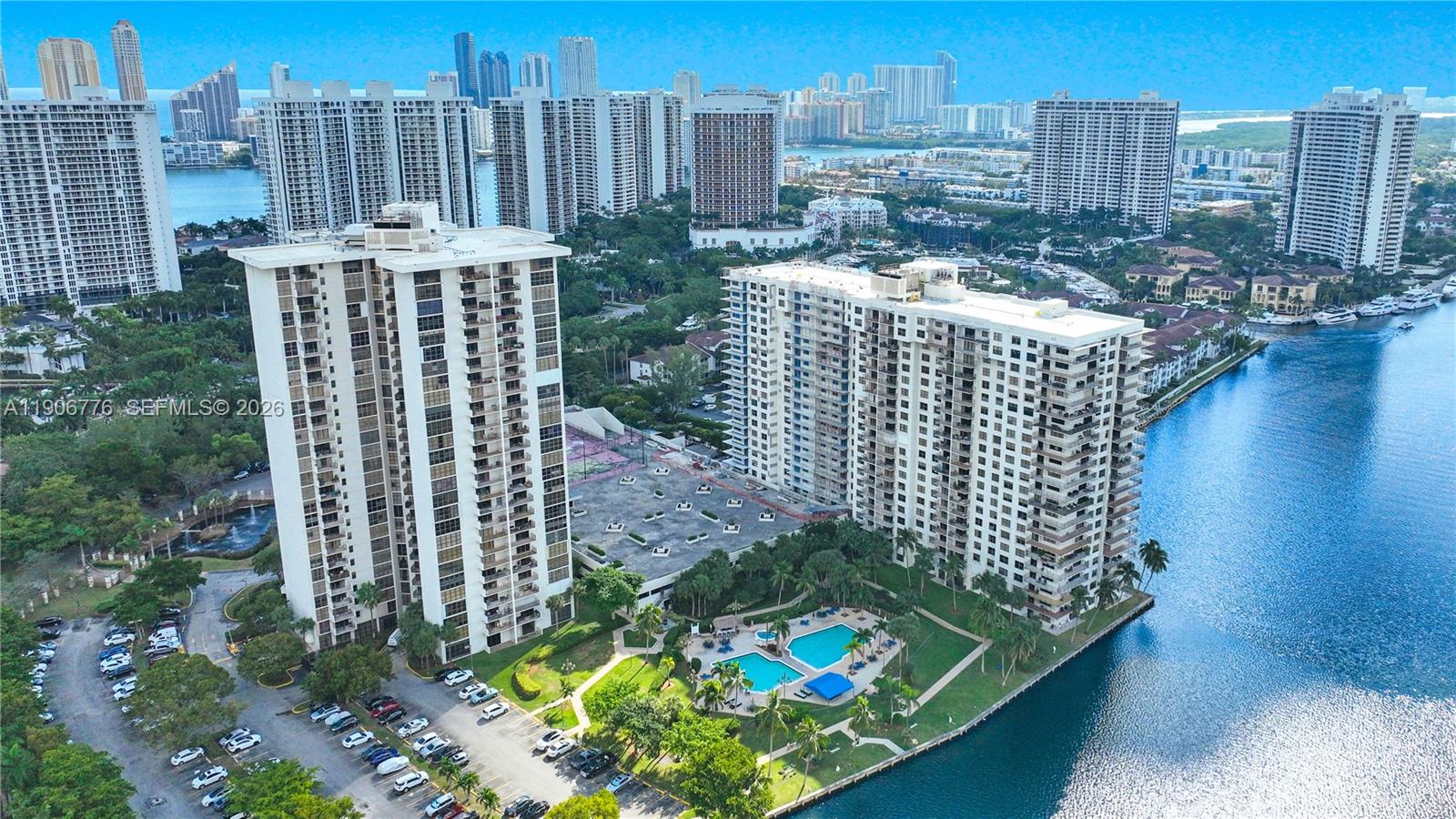 THE CLIPPER AT BISC COVE - Residential