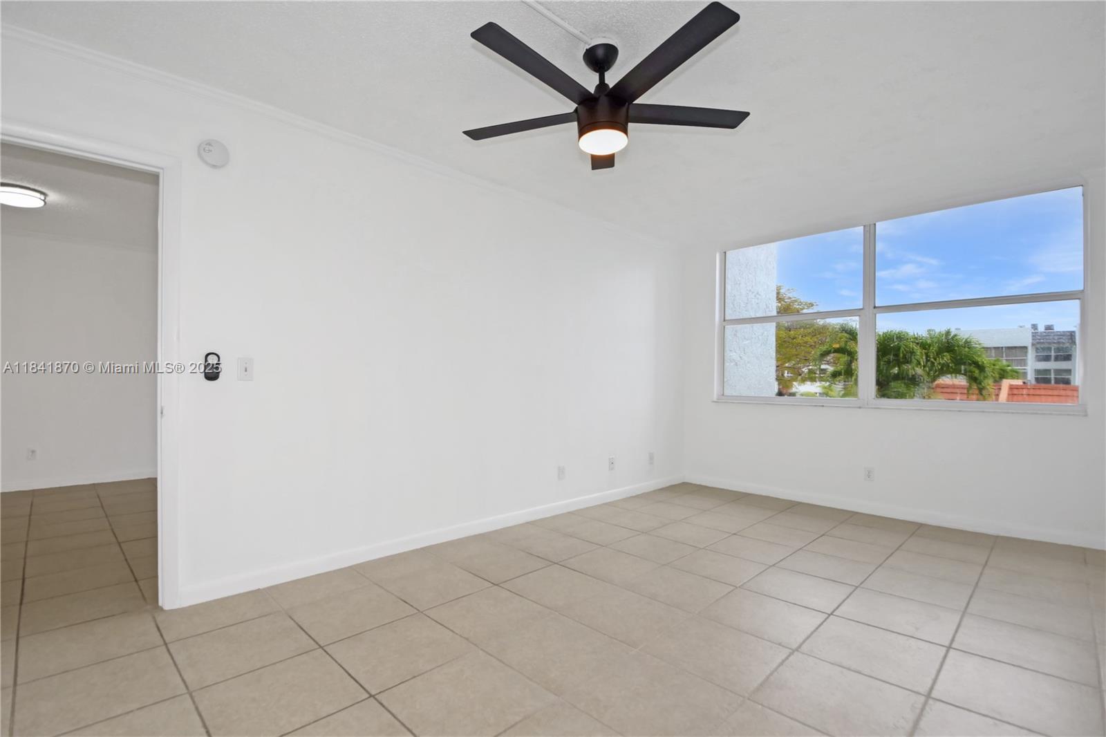 ROYAL PARK GARDENS I-C CO - Residential Lease