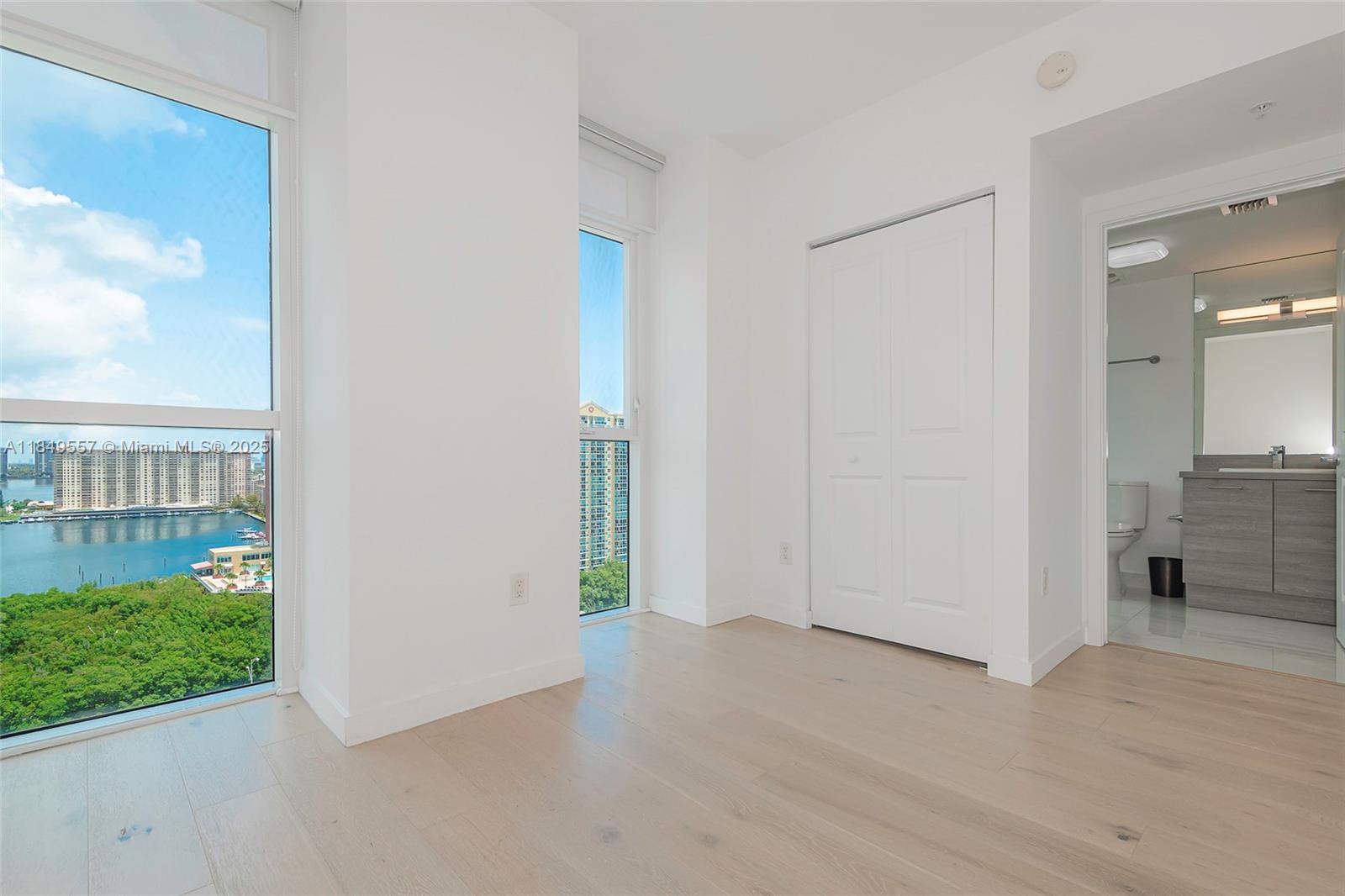 400 SUNNY ISLES CONDO EAS - Residential Lease