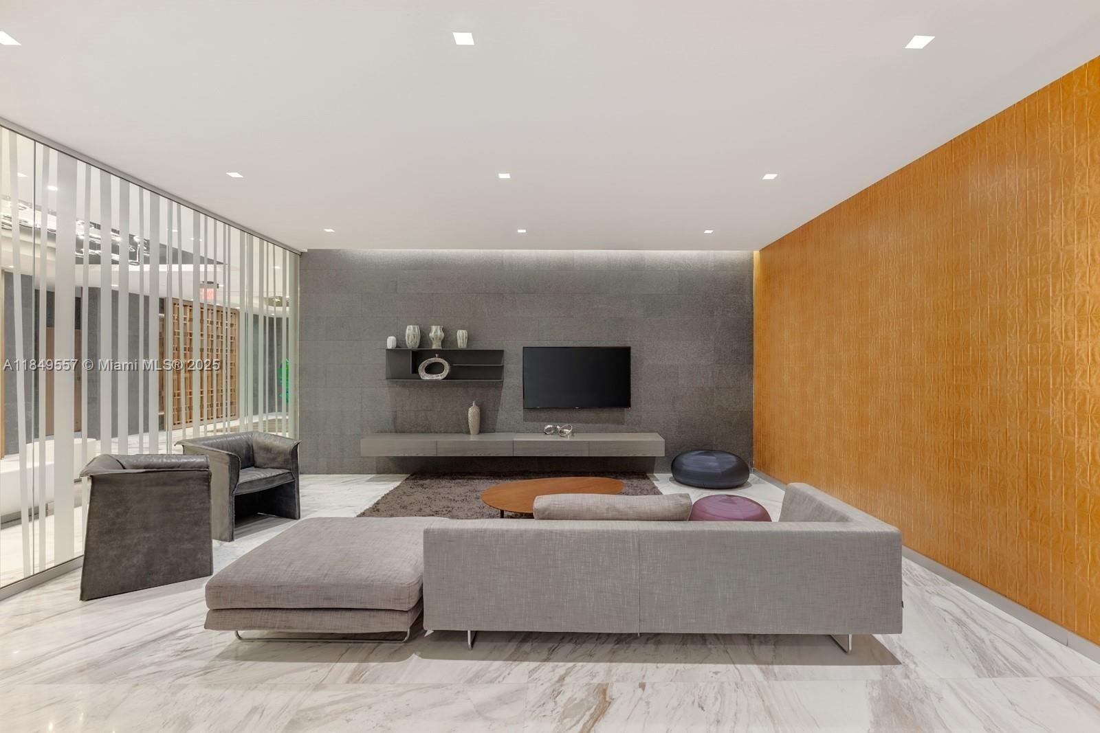 400 SUNNY ISLES CONDO EAS - Residential Lease