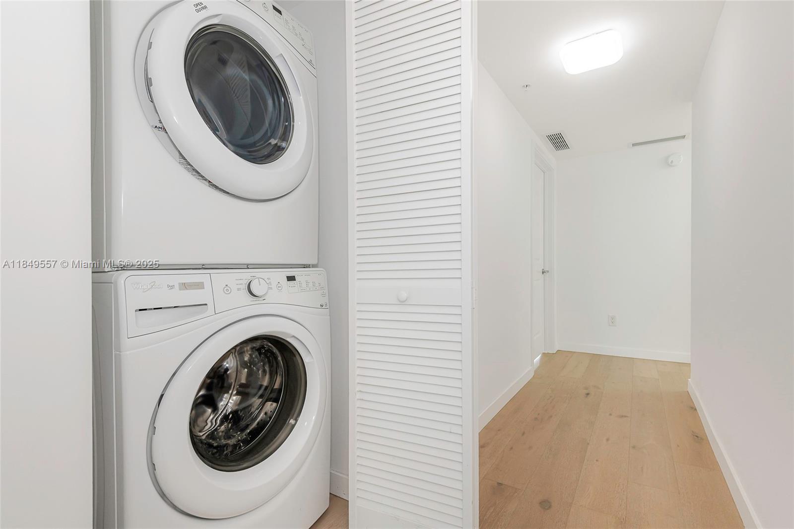 400 SUNNY ISLES CONDO EAS - Residential Lease