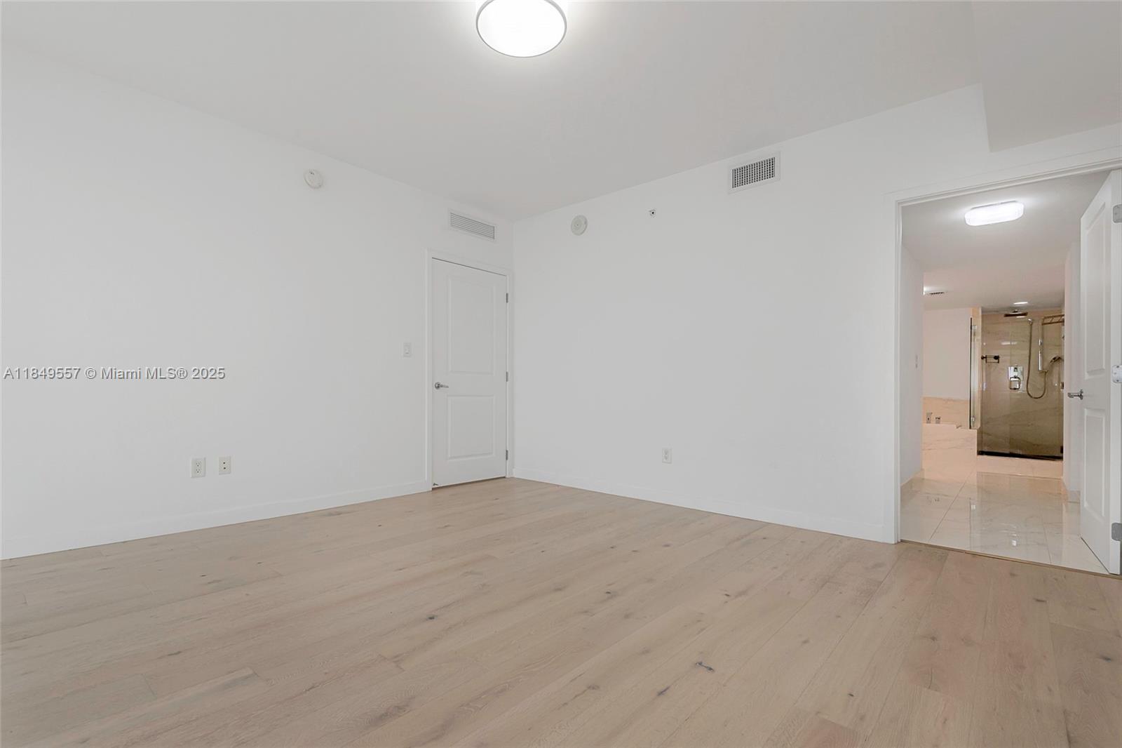 400 SUNNY ISLES CONDO EAS - Residential Lease