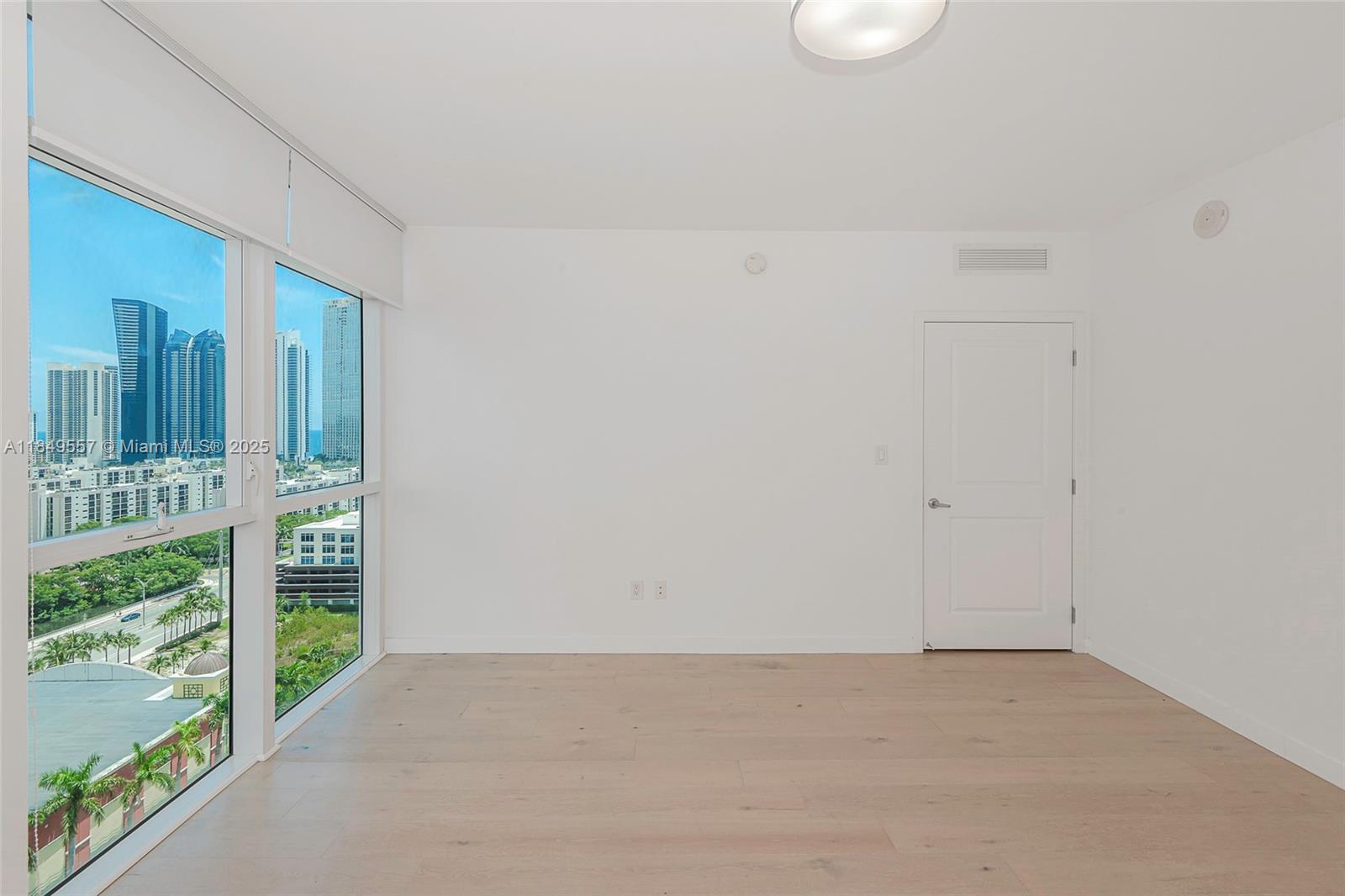 400 SUNNY ISLES CONDO EAS - Residential Lease