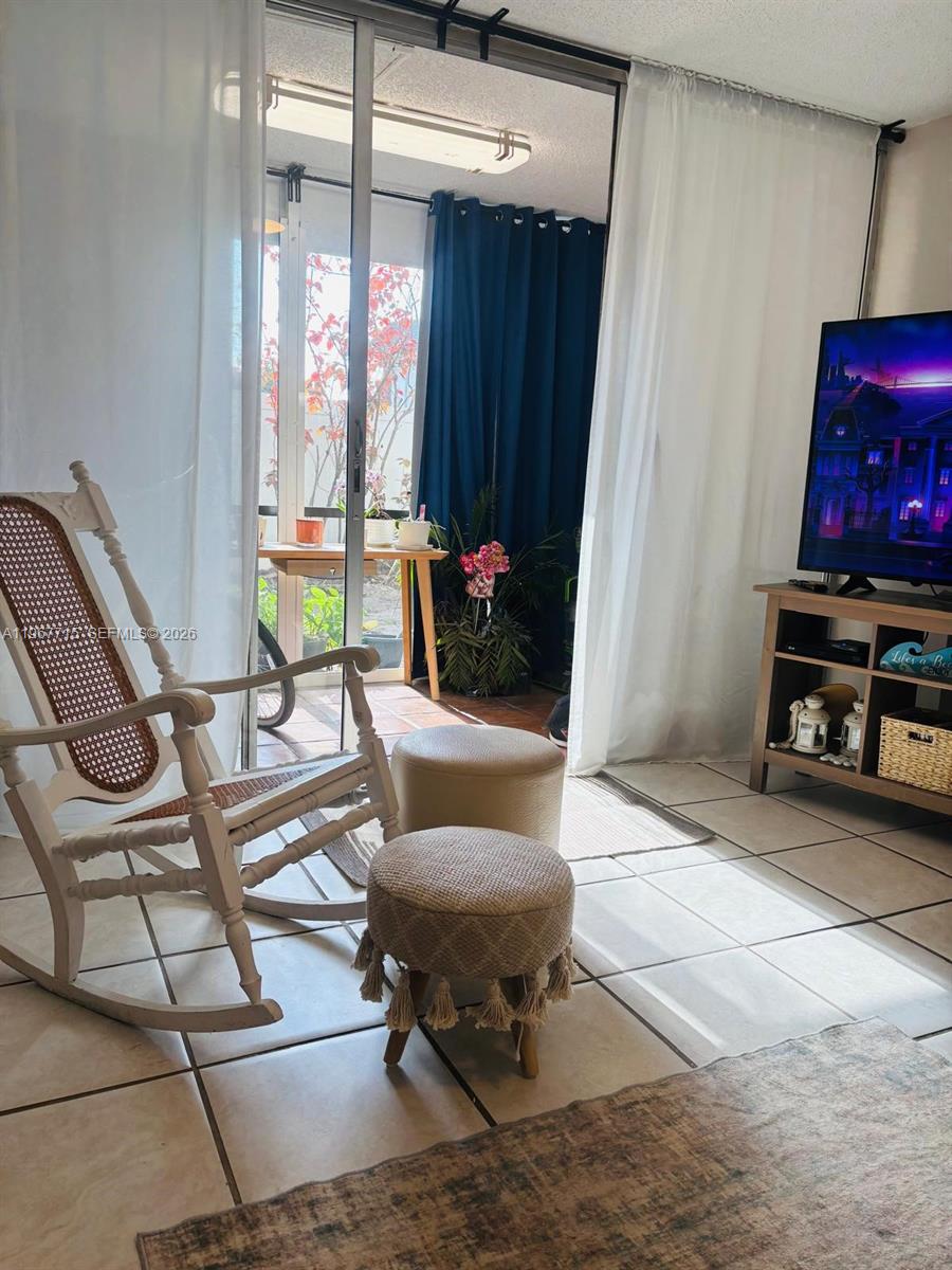 ROYAL PARK CONDO - Residential