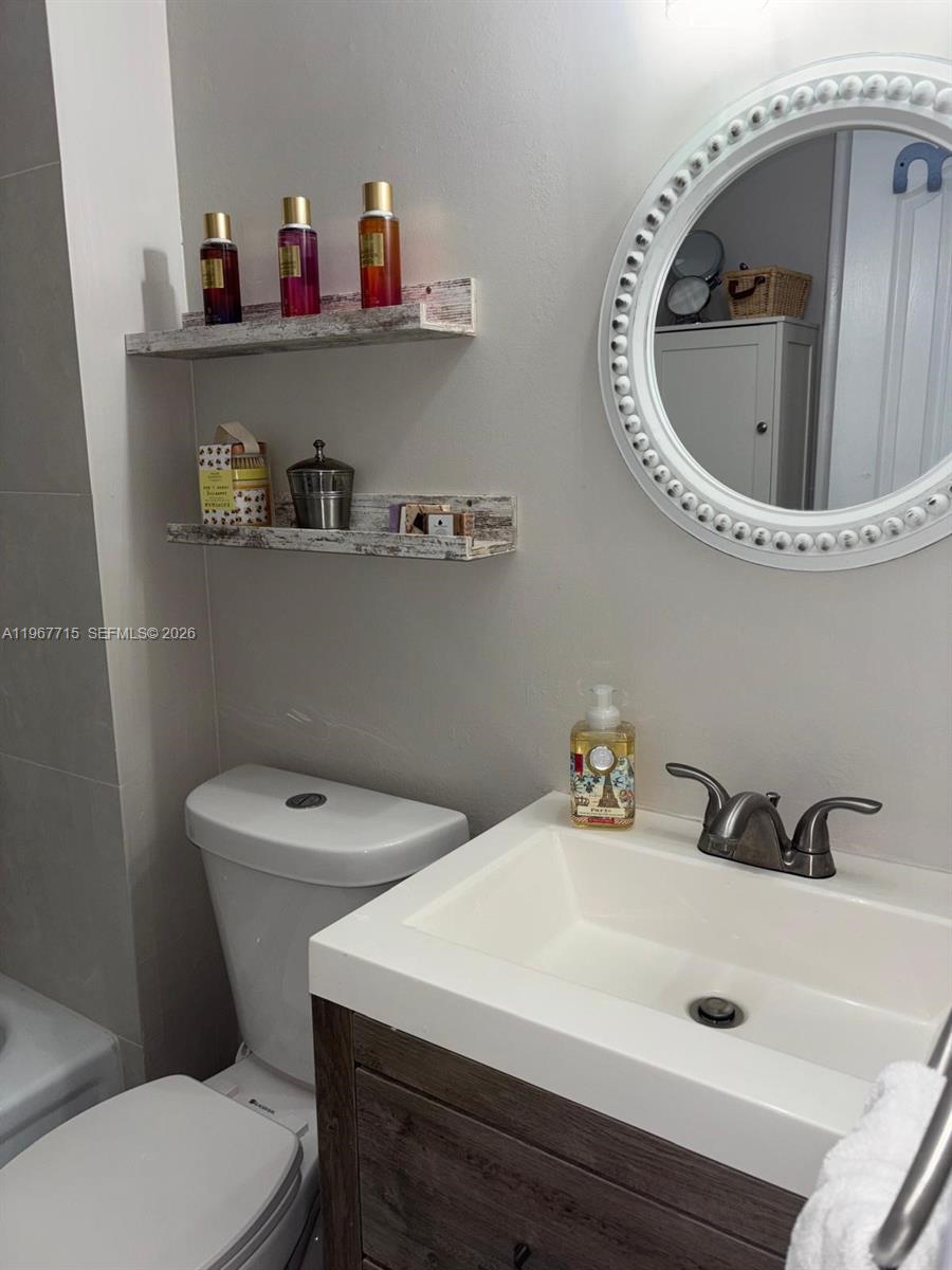 ROYAL PARK CONDO - Residential