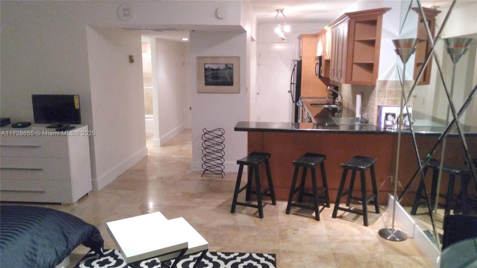 100 Lincoln Rd 1206