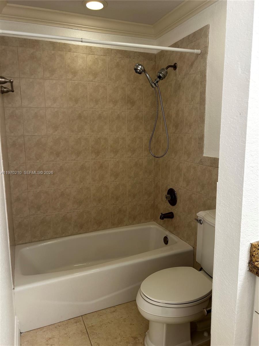 CARMEL AT THE CALIF CL CO - Residential