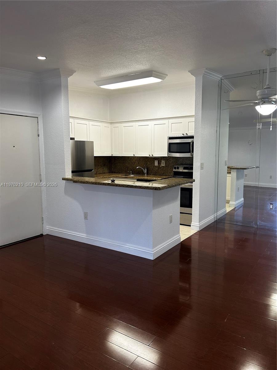 CARMEL AT THE CALIF CL CO - Residential